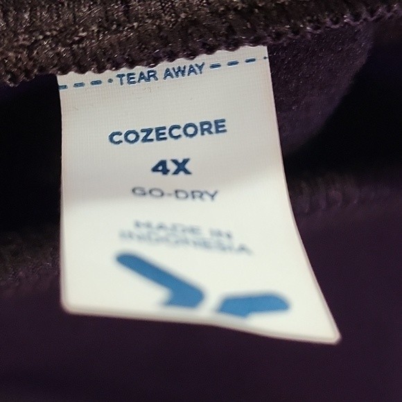 NWT Old Navy Cozecore Go Dry Dark Raisin Lightweight Turtleneck Crop Top Size 4X - Picture 3 of 7
